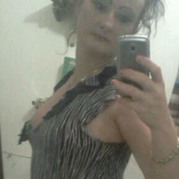 Meet your Posher, Jennifer - Picture 1 of 1